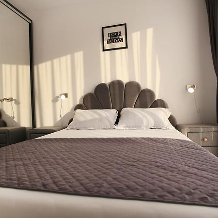 Apartament Prima Nufarul Ralu Орадя Екстер'єр фото