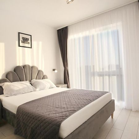 Apartament Prima Nufarul Ralu Орадя Екстер'єр фото